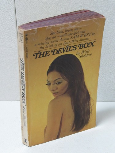 DEVIL’S BOX Walt Sheldon 1968 LANCER 6 Spy FIRST PRINTING - Picture 2 of 3