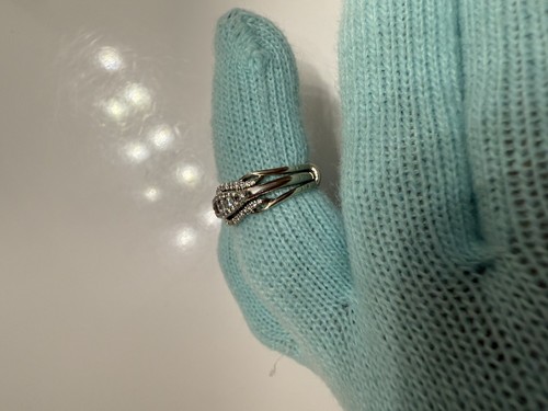 Diamond Rings Three Stone And Diamond Ring Guard - Picture 5 of 11
