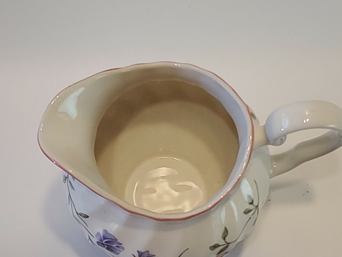 Vintage Johnson Bros. England 4.25"×6"×4" Creamer Summer Chintz EUC - Picture 3 of 12