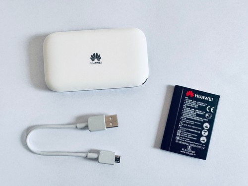 10 x Huawei E5576-320 LTE Hotspot 150 MBit WLAN WiFi Hotspot orig. Akku weiss - Bild 2 von 6