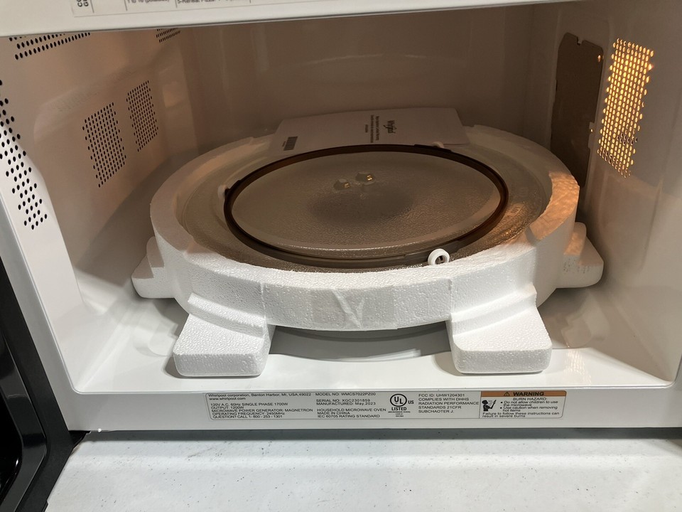 Whirlpool WMCS7022PZ 1.6 Cu. Ft. 1200 Watt Countertop Microwave*READ