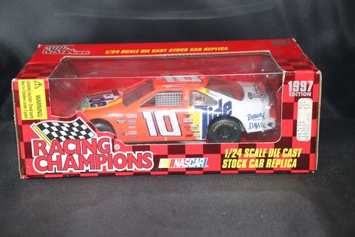 Lotto 9 auto Racing Champions nascar scala 1/24 1997 - Foto 2 di 24