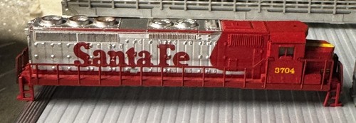 kato n scale locomotive EMD SD 45 Item 176-3114 Reading RR #7601 (Extras) - Picture 18 of 19