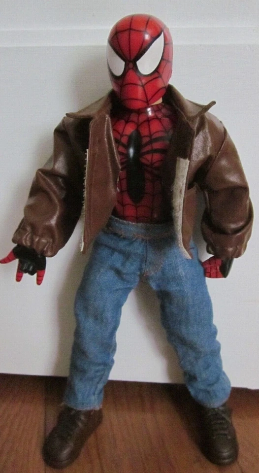 1997 Peter Parker/ Spiderman Toy Biz Removable Mask & Clothes 11" Action Figure - Image 3 of 4