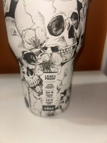 Hydrapeak Voyager 40oz Skulls & Flowers Stainless Steel Tumbler - Picture 2 of 5