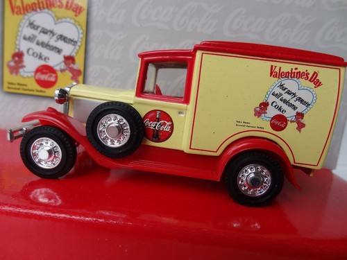 Matchbox Collezionabili Coca Cola 1930 Ford Modello A San Valentino Diefuso 1:43 - Foto 7 di 15