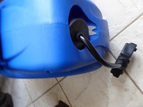 ZEMANOR Retractable Extension Cord Reel 50 Ft. Cable NEW (Blue) Mounting Bracket - Picture 4 of 8