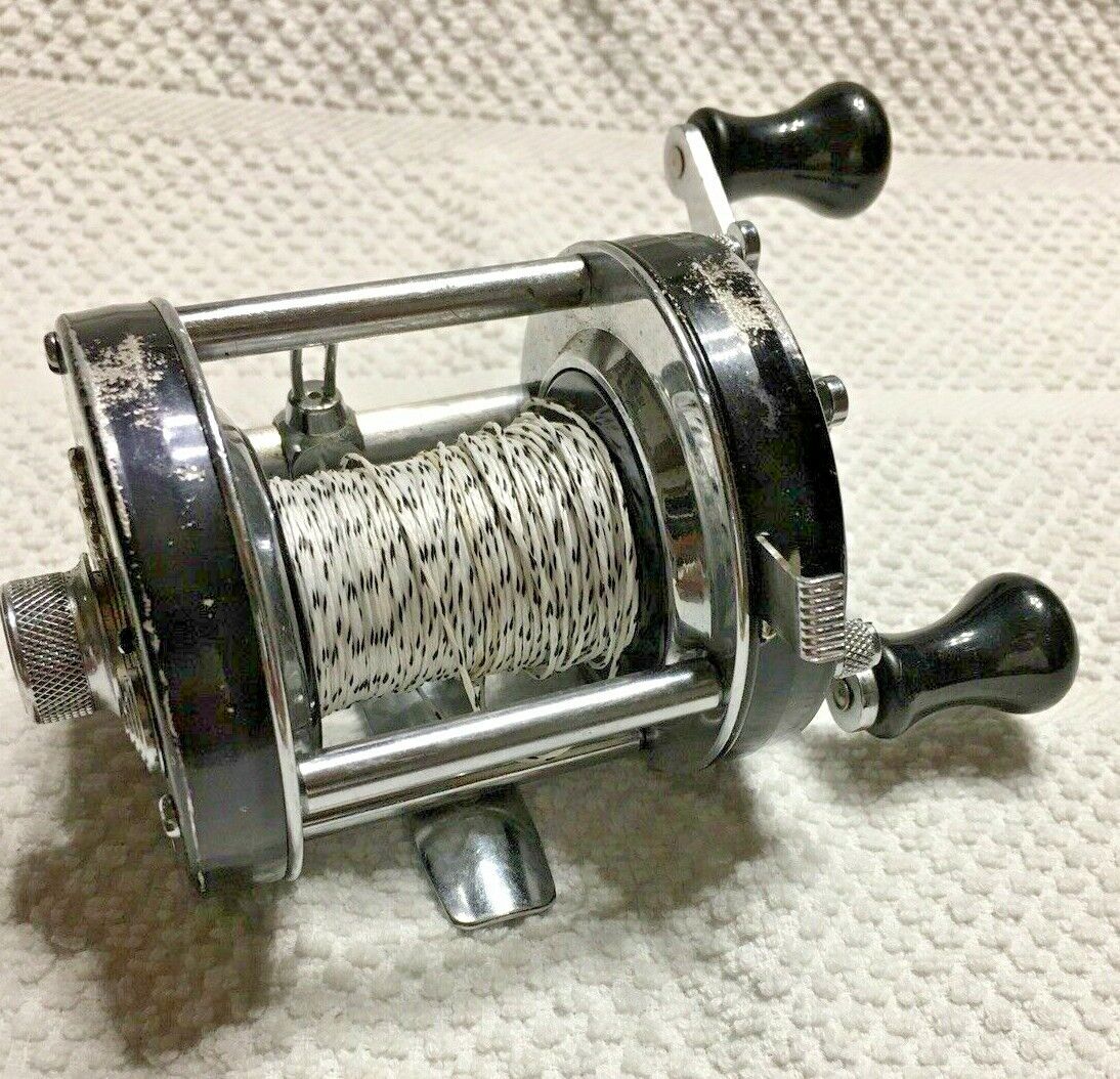 Vintage Abu Garcia Ambassadeur 6000C Bait Casting Fishing Reel