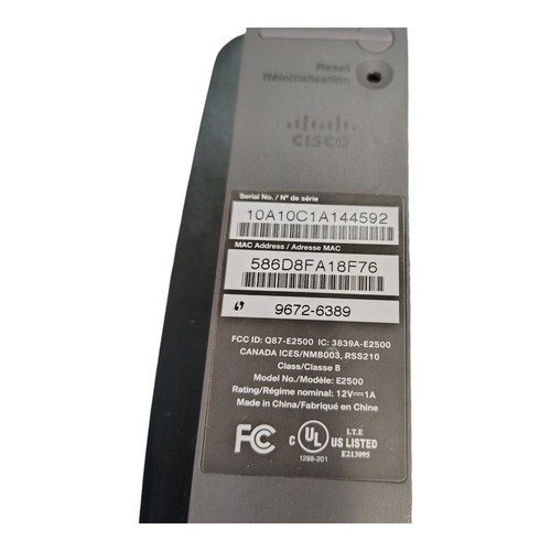 Linksys E2500 300 Mbps 4-Port 10/100 Wireless N Router - Picture 3 of 4