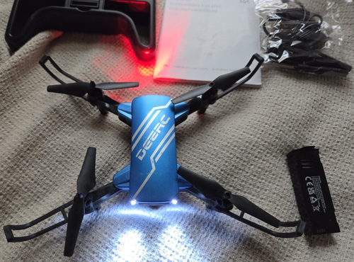 DEERC D20 Blu Mini Droni RC con 720P HD FPV Telecamera 3D Flips RC Quadricottero - Foto 2 di 5