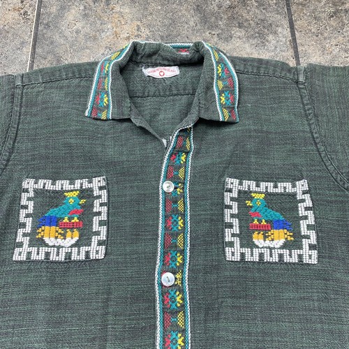 Kid’s VTG 60’s 70’s Hand Woven In Guatemala Embroidered Parrots Shirt Size S/M - Picture 2 of 6