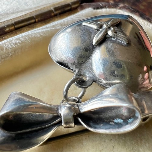 Broche de novia de colección de la Segunda Guerra Mundial Cuerpo Aéreo del Ejército de los Estados Unidos arco corazón prendedor plateado - Imagen 4 de 11