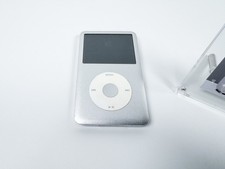 iPod classic　120GB　スマート診断済み　apple　シルバー アップル、120GB HDD搭載で29,800円のiPod classic