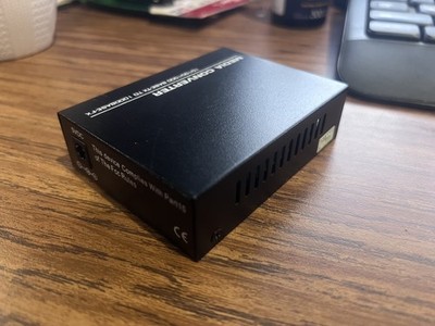 fiber optic media converter 10/100/1000 Base T/TX to 1000Base FX Bridging Conv.