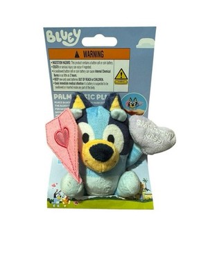 Bluey Palm Musical Plush Valentines Smoochy Kiss - Plays Bluey Theme Song