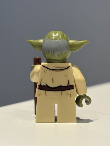 LEGO Star Wars Minifigures Yoda, Dagobah. (Olive Green Belt) SW0906 75208 75330. - Picture 2 of 2