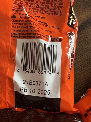 Reeses ~ Peanut Butter Red Velvet Chocolate Miniatures 9.3 oz, 10/2025 ~ 2 Bags - Bild 8 von 8