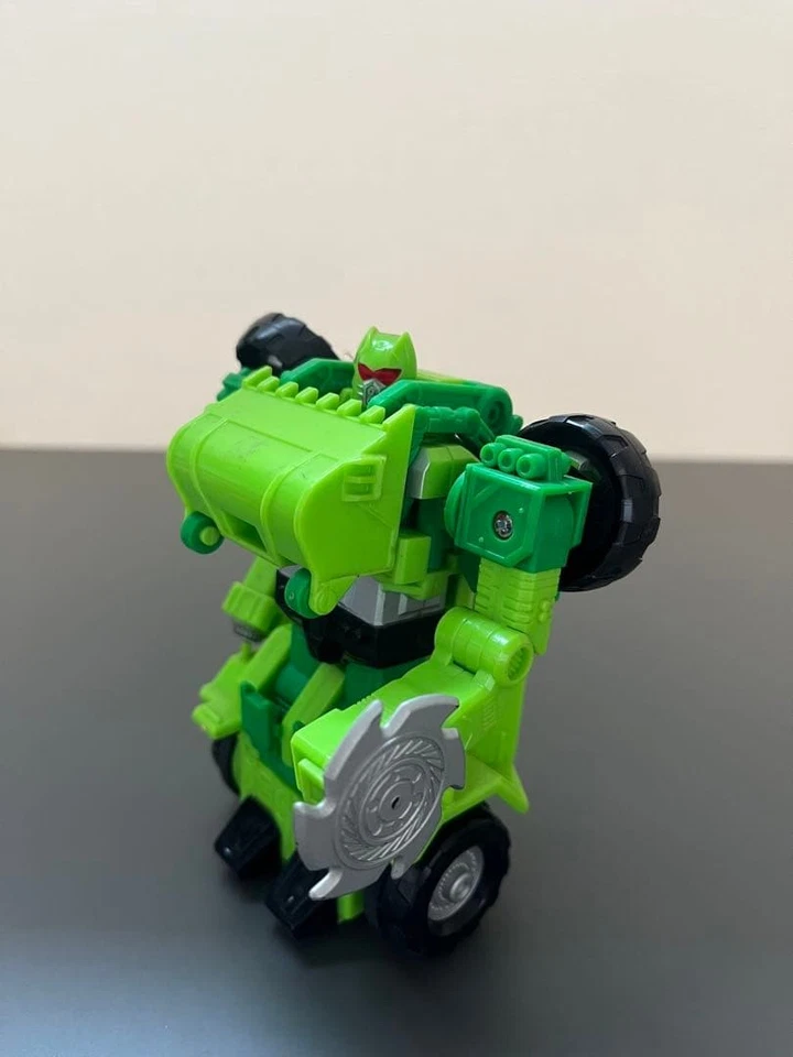 Transformers Auto Stinger Crusher Set - Image 4 of 4