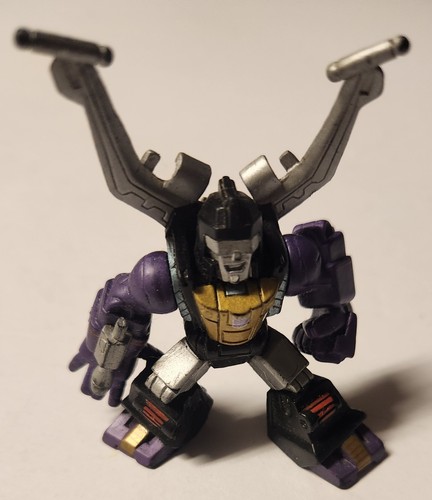 Lotto di 11 Figurine Hasbro Mini Transformers e 1 Little Tikes Numero Busters - Foto 12 di 24