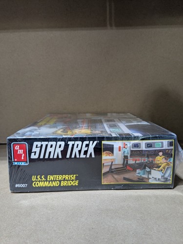 AMT - #6007 - Star Trek - U.S.S. Enterprise Command Bridge - NEW/MINT - Picture 4 of 7