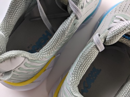 Hoka One One Clifton 5 klassischer grauer Mesh-Sportschuh für Damen US 7 - Bild 14 von 17