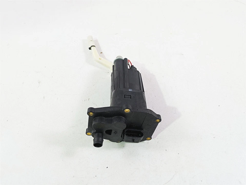 Ducati Hypermotard 821 SP 2013 combustible gasolina bomba 16024281A Foto 4 de 4