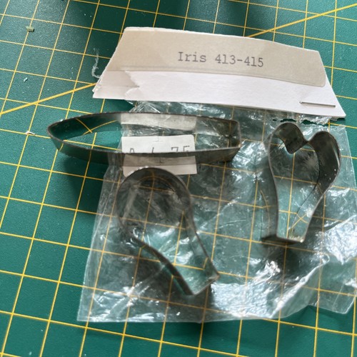 Tinker tech two Iris flower metal cutters - Picture 3 of 5