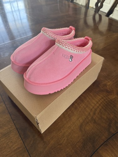 UGG TAZZ Love '25 Slipper Arroyo Pink, Valentine Edition Size 7w 1172130-AYT - Picture 2 of 3