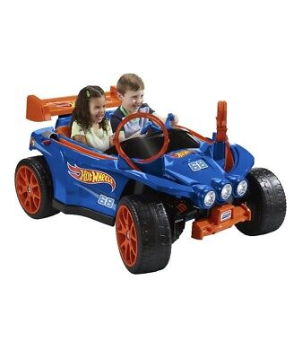 12V Power Wheels Hot Wheels Racer Battery-Powered Ride-On and Vehicle  Playset with 5 Toy Cars