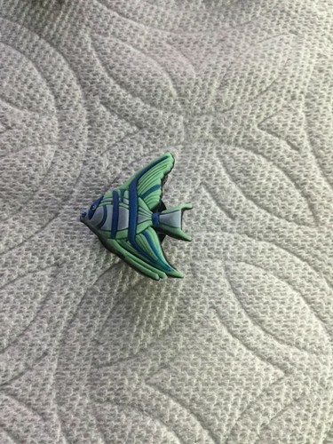 FISH JIBBITZ RAINBOW TROUT JIBBITZ SWORDFISH BLUE TANG JIBBITZ PIRANHA JIBBITZ - Picture 6 of 13
