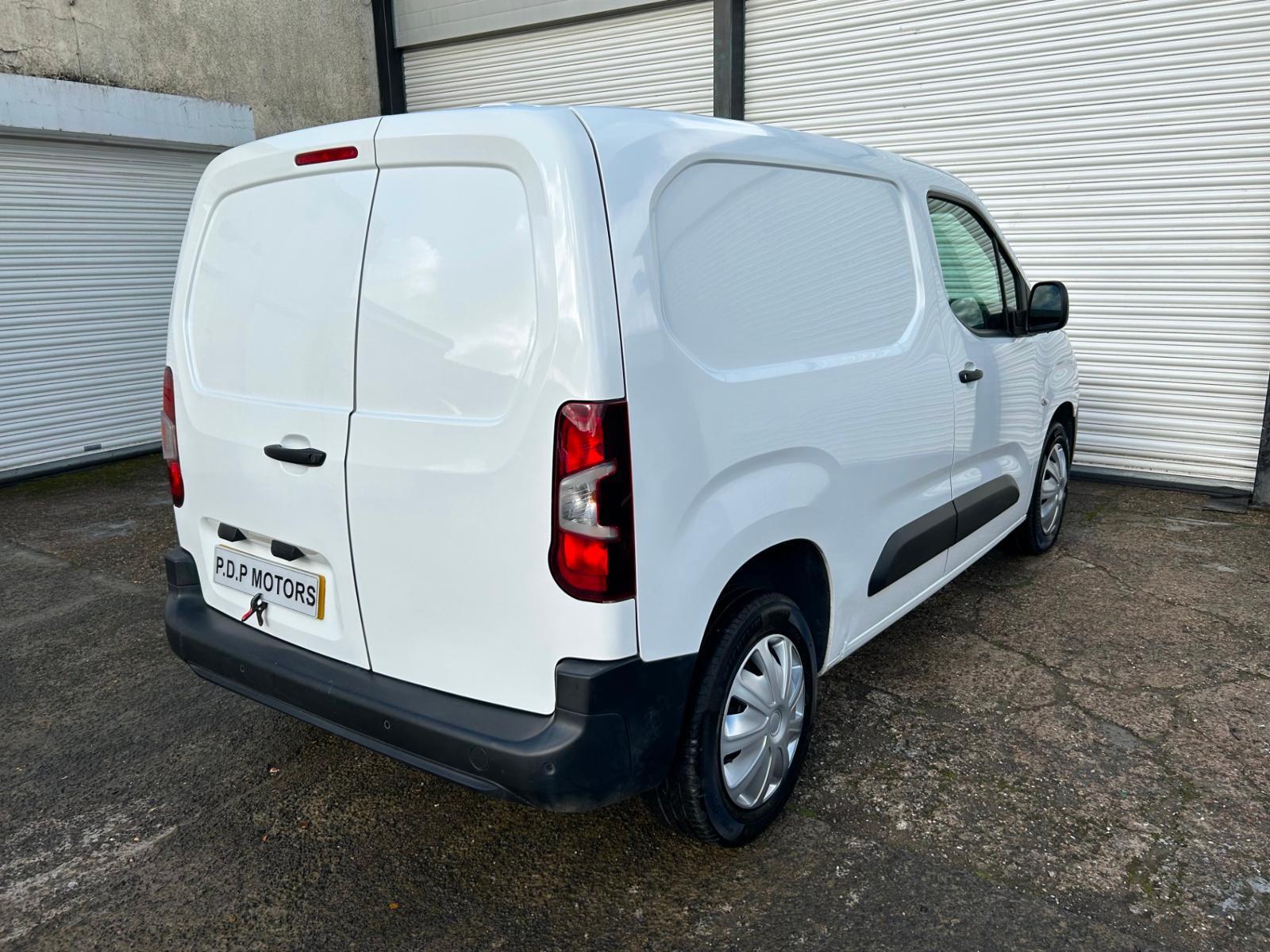 2019 Citroen Berlingo 1.6 BlueHDi 1000Kg Enterprise 100ps NO VAT PANEL VAN Diese - Picture 12 of 12