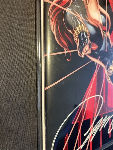 Black Widow #3 LMT TO 300 'Glow-in-the-dark' JSC EXC. SIGNED W/COA, ( SOLD OUT ) - Picture 5 of 13
