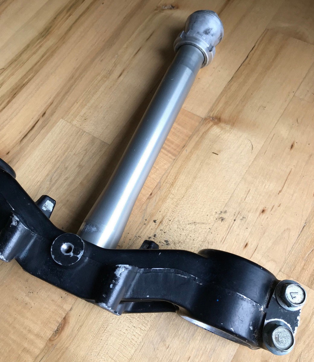 Kawasaki KX500 B1 Lower Fork Clamp , 1985 P/N 44037-1177 . Used