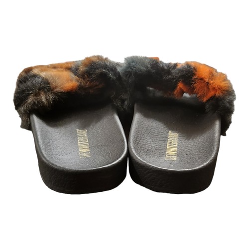 The White Brand Women's Black & Orange Fuzzy Fur Slippers Size 8.5/39 - Bild 3 von 6