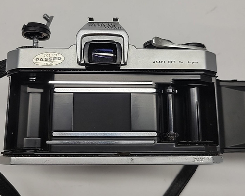 Pentax Spotmatic SP kit fotocamera pellicola 35 mm con 3 obiettivi, custodia rigida e accessori - Foto 10 di 24
