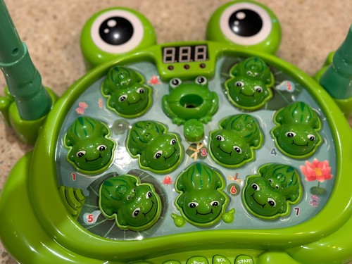 Juego HopeRock Whack A Frog: juguete interactivo para niños pequeños con luces y música 45 niveles - Imagen 19 de 24