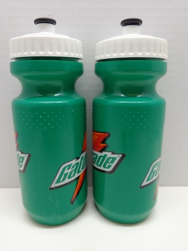 Pair of Vintage Gatorade Bottles in Very Good Condition, Specialized 8" - Picture 5 of 13