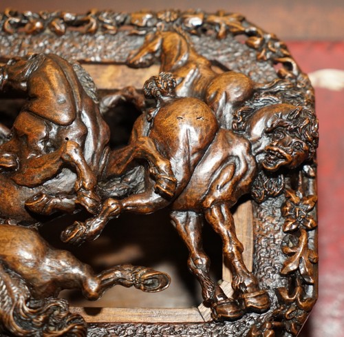 ANTIQUE ITALIAN CIRCA 1840 HEAVILY CARVED BOX DEPICTING STALLION HORSES MUST SEE - Picture 12 of 20