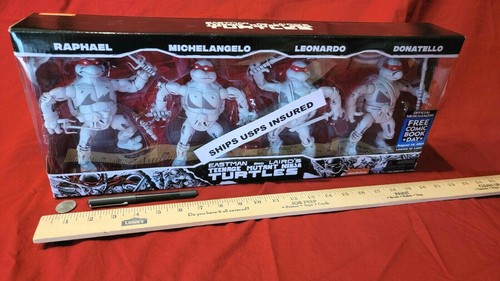 INSURED! DOUBLE-BOXED! TMNT FCBD Playmates Elite Black and White Ninja Turtles - Picture 1 of 12