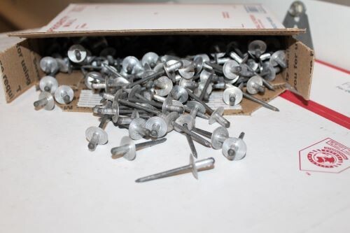 380 + Weigh Count 3/16" Avex Blind Rivet 1/2" Grip Dome 5/8" Diameter Flange - Picture 5 of 5