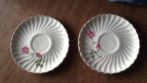 Set-Of-Two-Vintage-Swirled-Saucers-Pretty-Pink-Roses-Silver-Trim