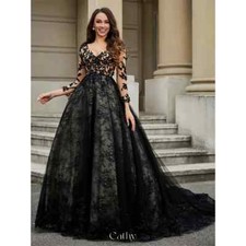 Black lace embroidered V-neck wedding dress A-line long sleeved Bridal Gowns