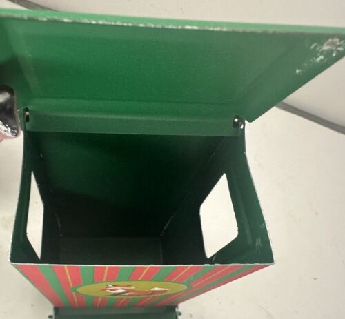 VTG JASCO Wall Mount Tin Match Holder Red /Green Christmas Fox Hong Kong NICE!! - Picture 12 of 14