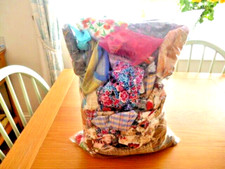 1 KG Fabric Scraps / offcuts/ Remnants Bundle Mixed Material sewing Crafts