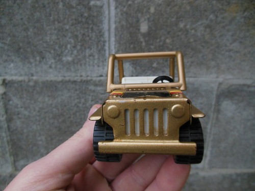 Vintage 1979 Buddy L Corp Jeep Toy Gold Pressed Steel Made in Japan - Picture 4 of 7