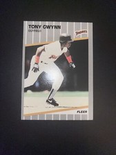 1989 Fleer #305 Tony Gwynn San Diego Padres  Baseball Card MLB