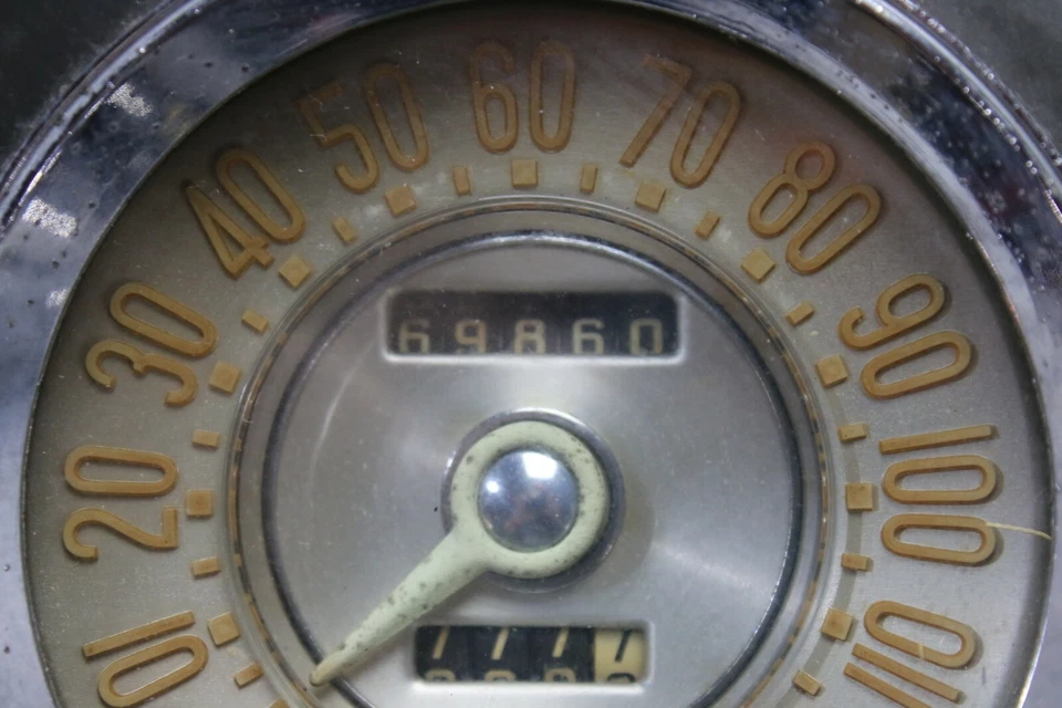 Lincoln Cosmopolitan Gauge Cluster 1949 con velocímetro y tacómetro Foto 3 de 4