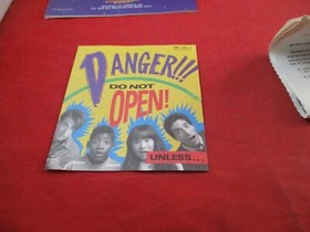 Nintendo NES Control Deck System Console + Zapper Manual Inserts Original Bag