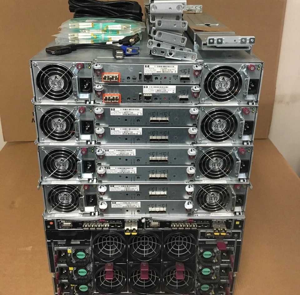 HP C3000 P2000 G3 8x BL460c Gen8 8Gbit FC 96-Core 512GB RAM 55.2TB SAN Solution - Image 2 of 4