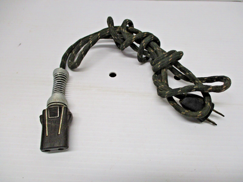 Vtg. C-H Small Appliance Iron CLOTH CORD  2  Prong  1/2"  Spred - Picture 1 of 11